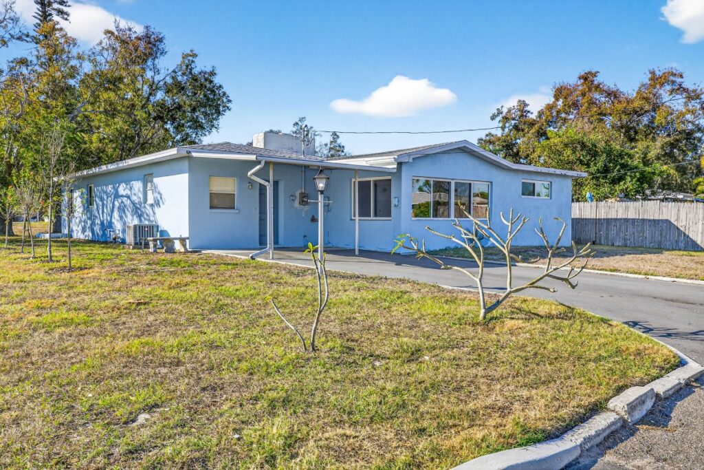 6701 Burlington Avenue N St Petersburg, FL 33710 · St Petersburg, FL 33710 — photo 6