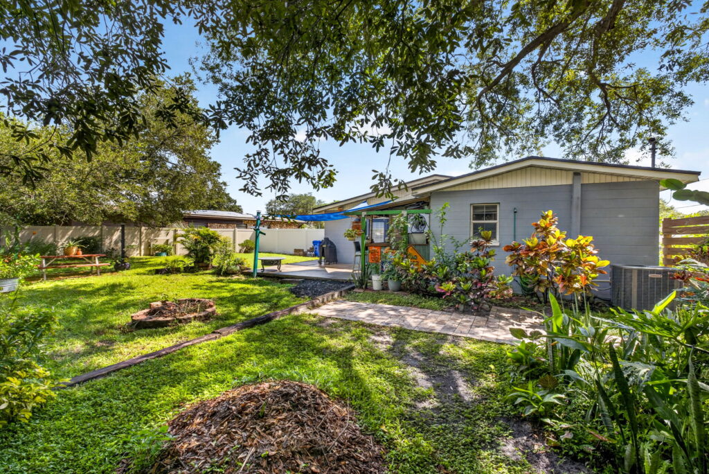 5508 WHITMORE DR · TAMPA, FL — photo 6